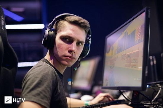 电竞行业选材之路揭示竞争激烈程度