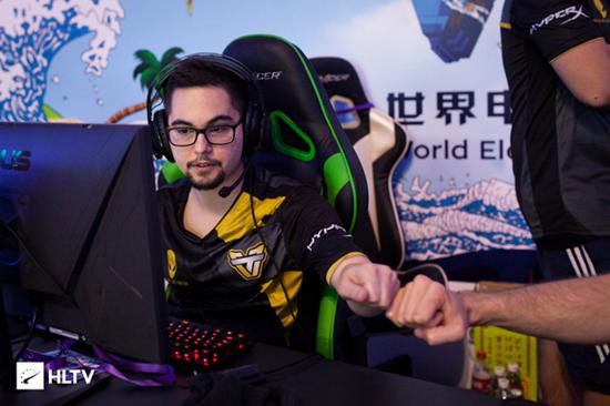 电竞行业新生代：首届电竞专业毕业生的真实声音